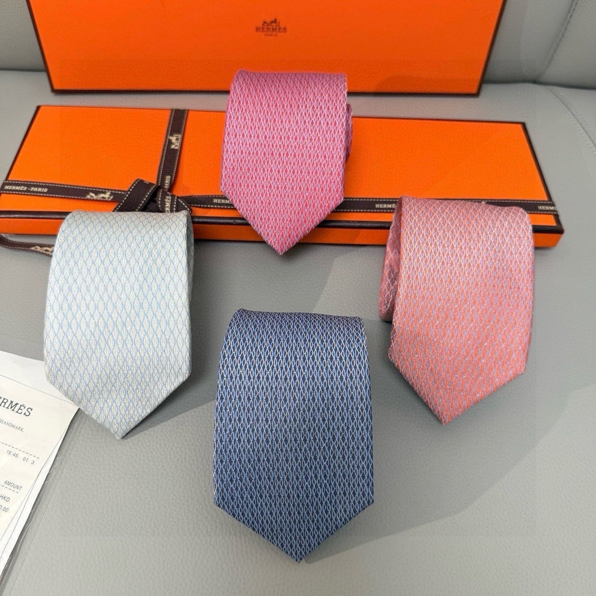 Hermes Style Men's Textured Basketweave Silk Tie