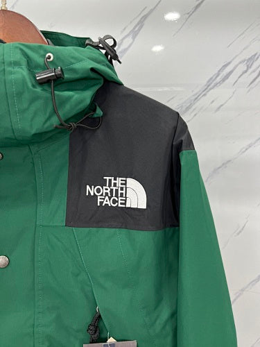 The North Face 1990 Mountain Jacket GORE-TEX Forest Green Black