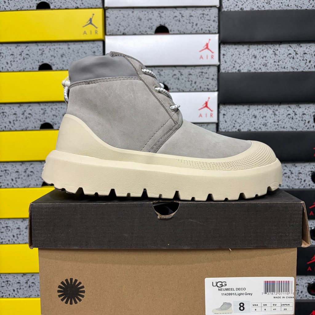 UGG Lace-Up Hiker Chukka Boot – Suede Boot with Cream Lug Sole, Drawstring Collar & UGG Diamond Heel in Grey