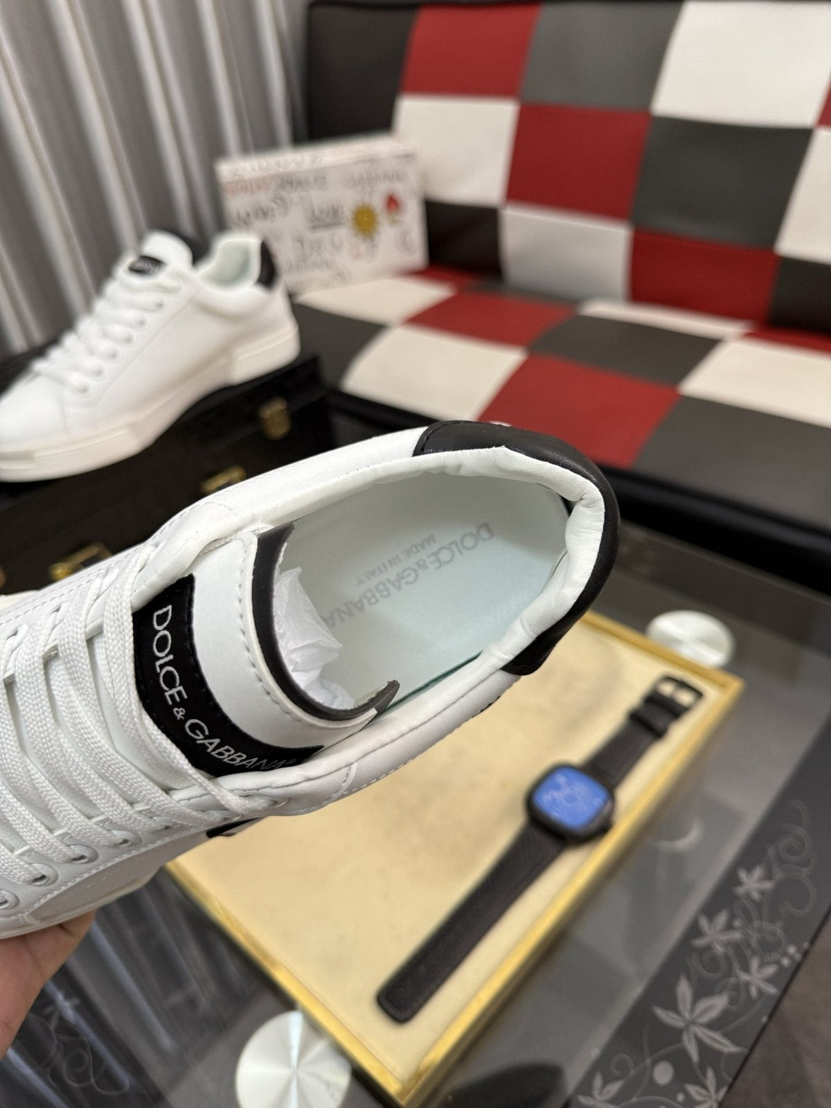 Dolce & Gabbana White Logo Low-Top Sneakers - Black Heel Accent And White Sole