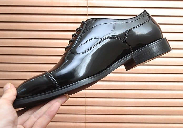 Salvatore Ferragamo Black Cap-Toe Lace-Up Dress Shoes