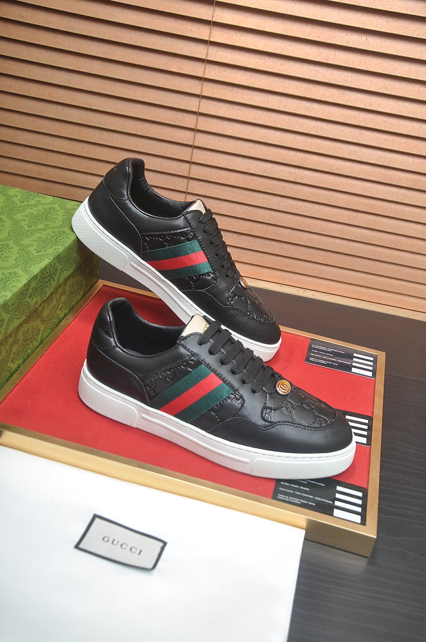 Gucci Green-Red Stripe Low-Top Sneakers