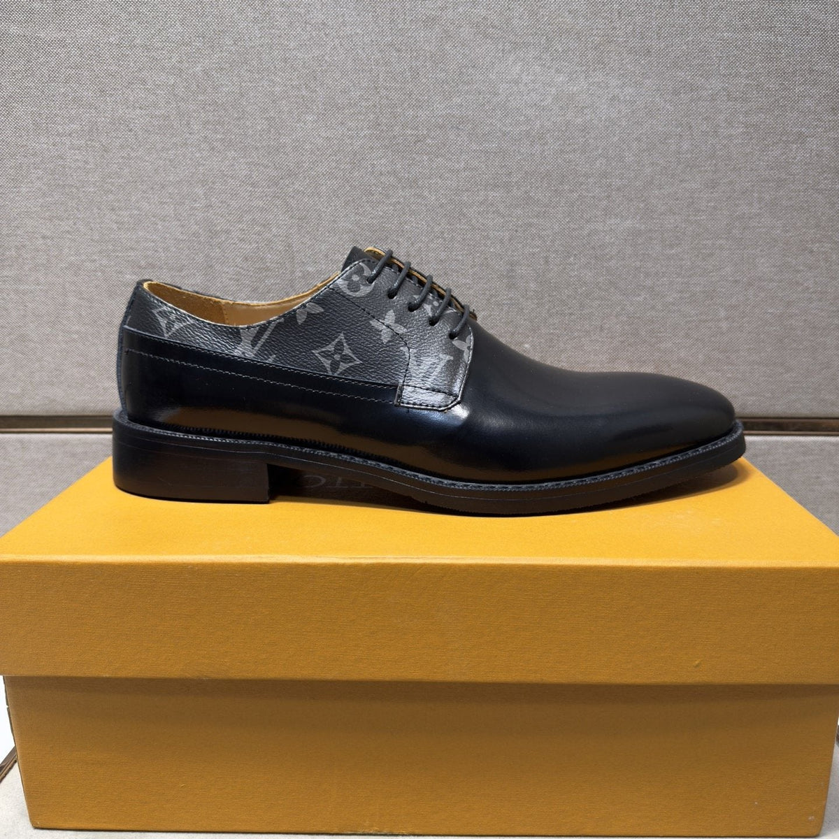 Louis Vuitton Patterned-Panel Lace-Up Dress Shoes