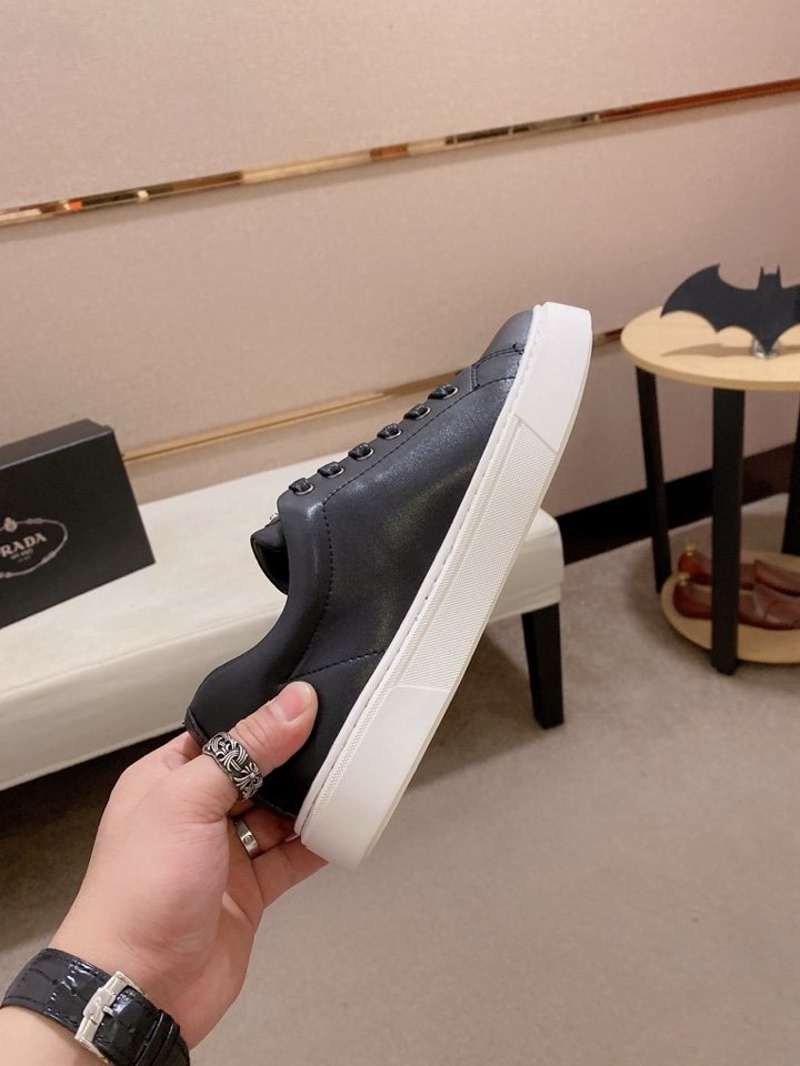 Prada Plaque Low-Top Sneakers